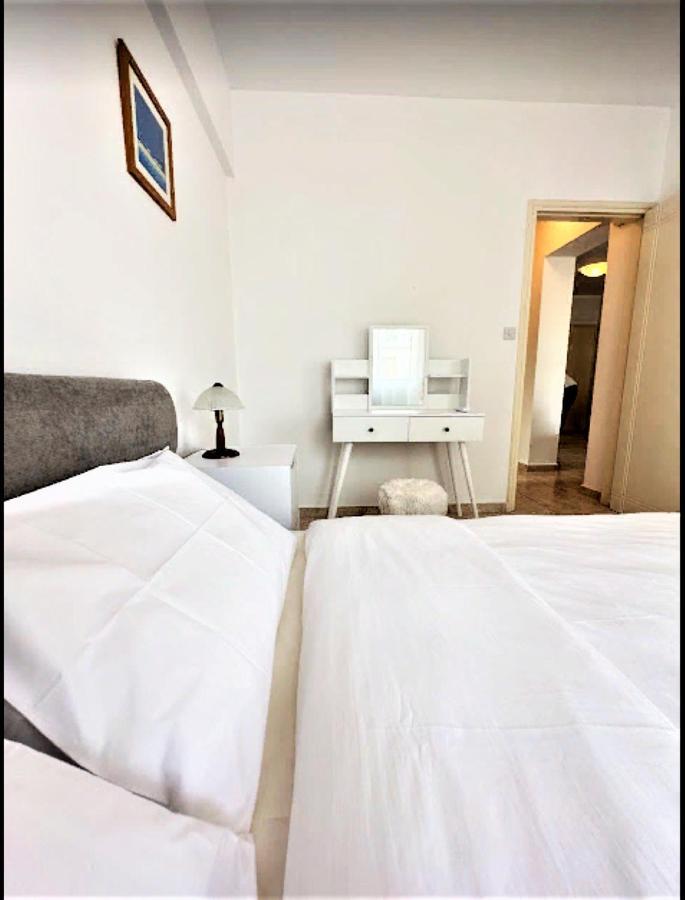 Galit House Lägenhet Paphos Exteriör bild