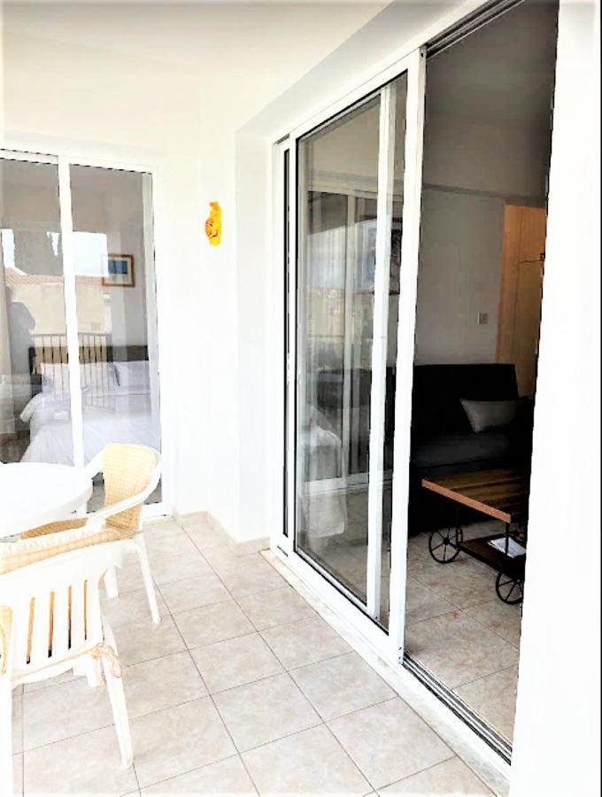 Galit House Lägenhet Paphos Exteriör bild
