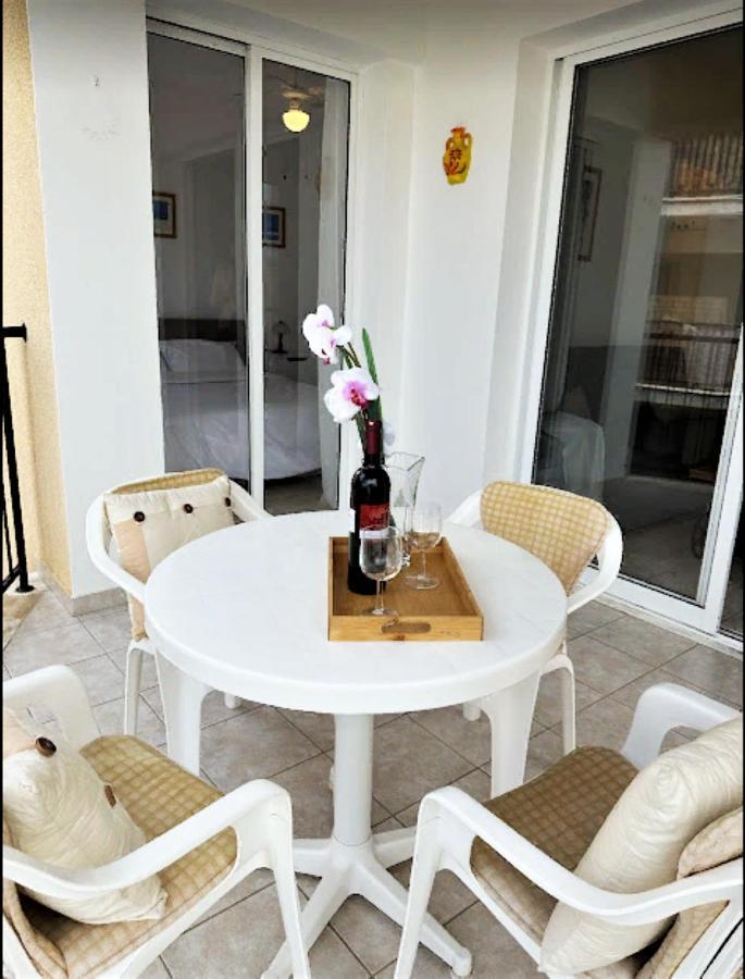 Galit House Lägenhet Paphos Exteriör bild